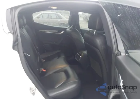 2020 Maserati Ghibli из США, поврежденный, VIN ZAM57XSA7L1344497